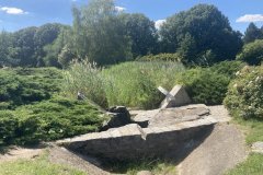 Zegar słoneczny w Ogrodzie Botanicznym